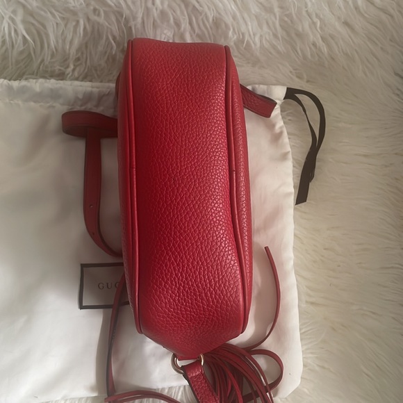 Gucci Red Soho Crossbody Bag - Picture 9 of 17